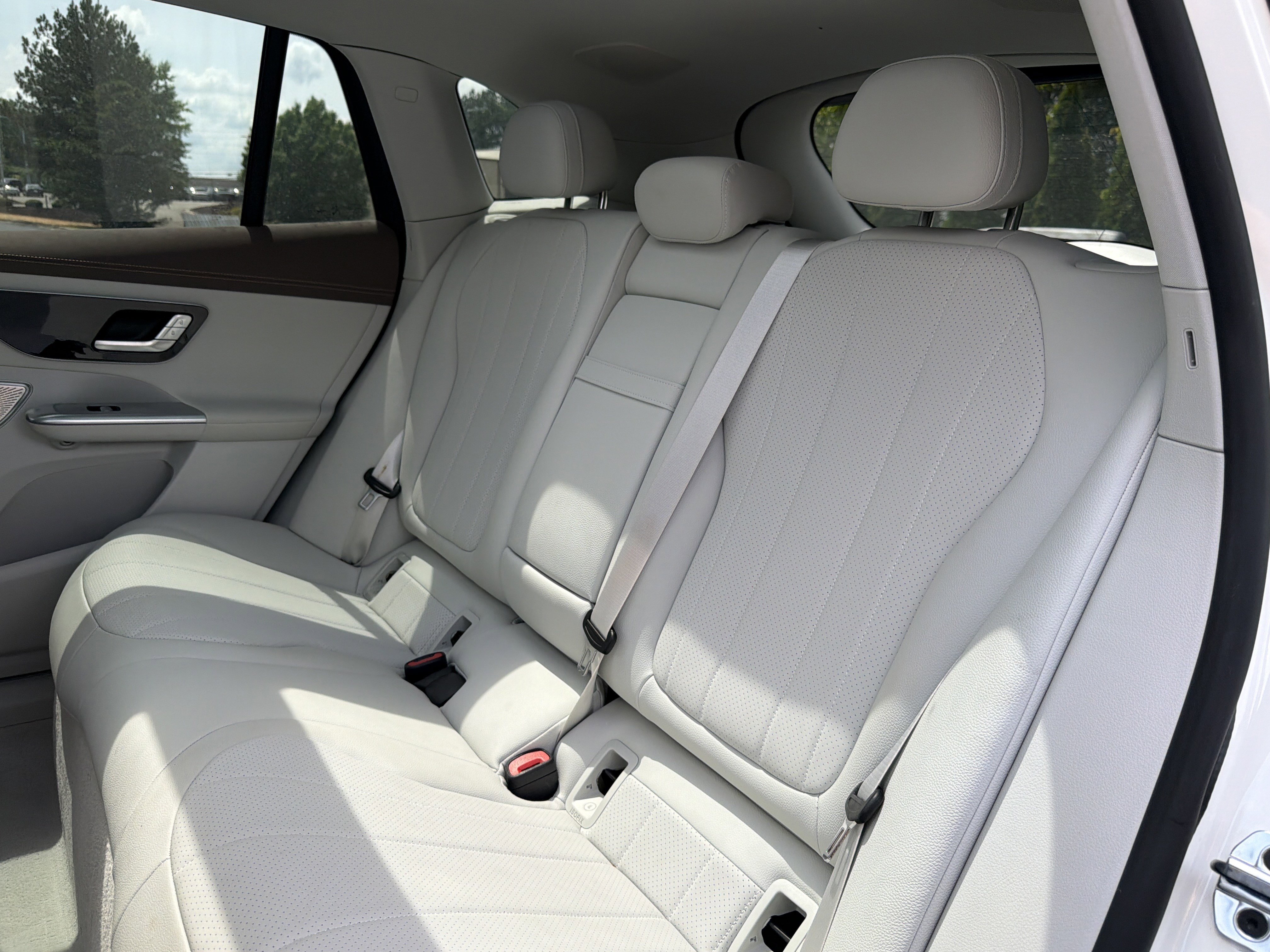Used 2023 Mercedes-Benz EQE 350+ SUV w/ AMG Line Exterior Package image 9