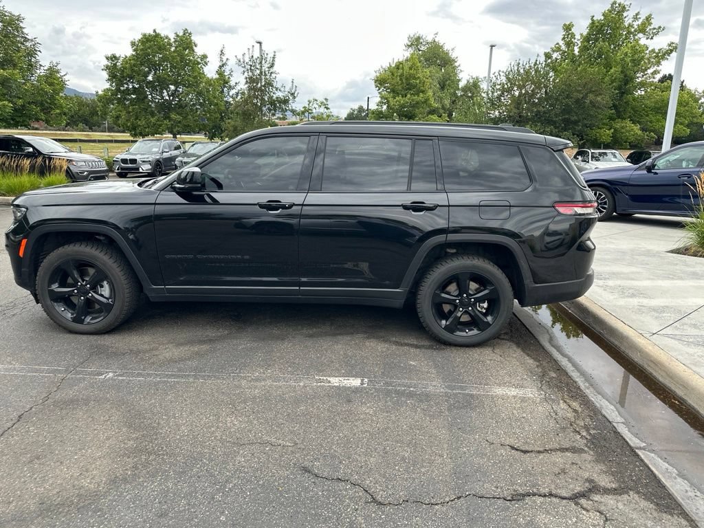 Used 2024 Jeep Grand Cherokee L Altitude AWD/4WD image 9