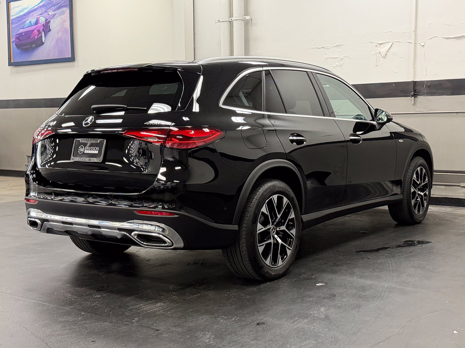 Used 2025 Mercedes-Benz GLC 350e 4MATIC image 13