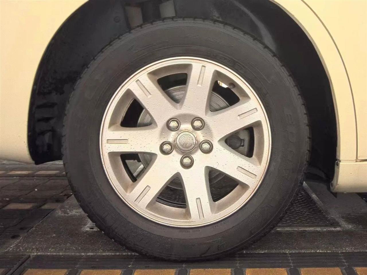 Used 2007 Chrysler 300 RWD image 11