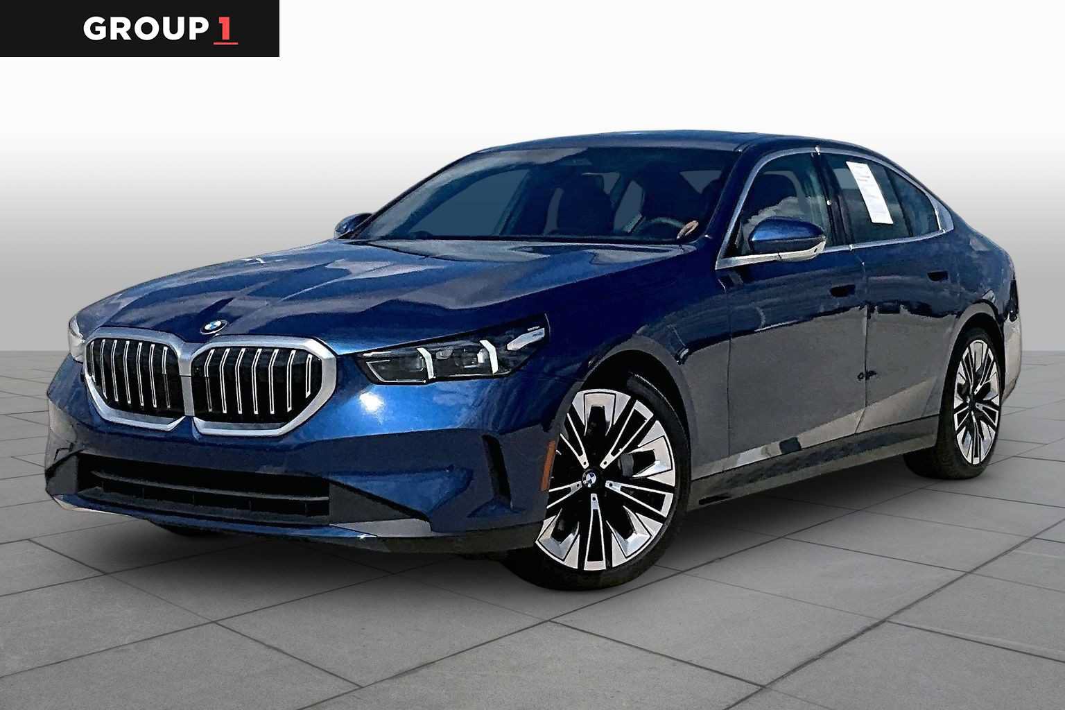 Used 2027 BMW 530i RWD image 1