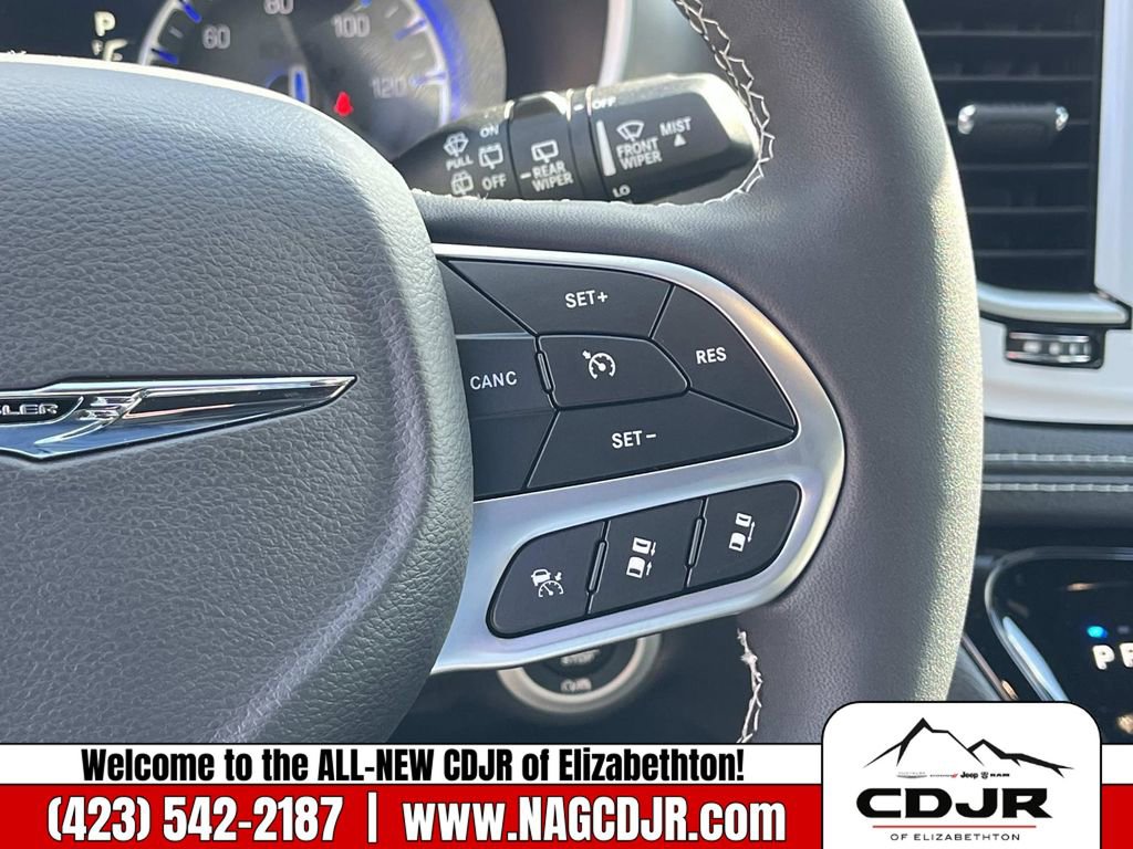 New 2026 Chrysler Pacifica Select image 25