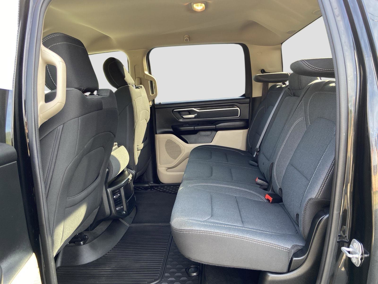Used 2021 RAM 1500 Big Horn AWD/4WD image 31