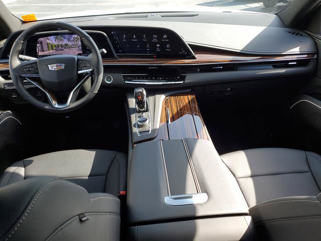 Certified 2024 Cadillac Escalade Luxury RWD image 37
