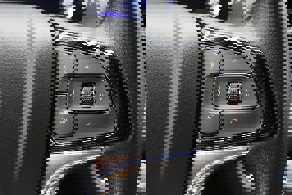 Used 2024 Buick Enclave Premium image 22