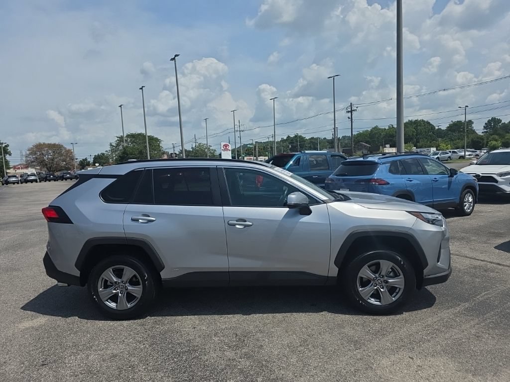 Certified 2025 Toyota RAV4 XLE w/ Convenience Package AWD/4WD image 4
