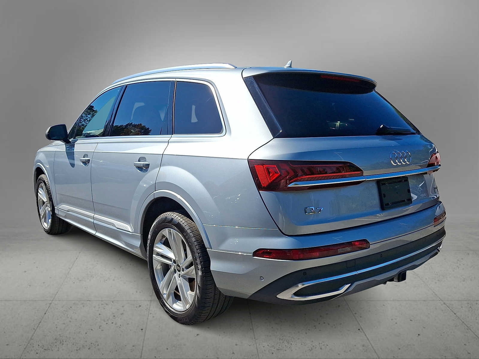 Certified 2023 Audi Q7 2.0T Premium w/ Convenience Package AWD/4WD image 6