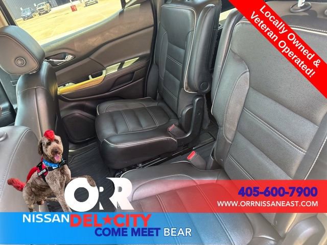 Used 2018 GMC Acadia Denali w/ Technology Package FWD image 10