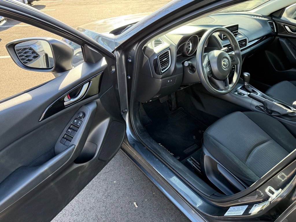 Used 2014 MAZDA MAZDA3 i Sport image 11