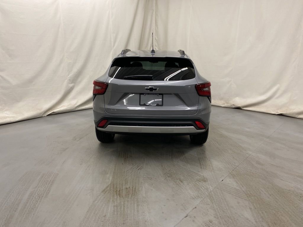 New 2026 Chevrolet Trax LT w/ Driver Confidence Package image 7