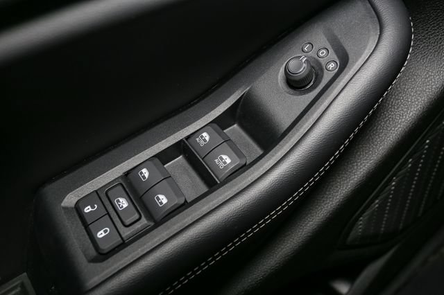 Used 2023 Jeep Grand Cherokee Altitude AWD/4WD image 37