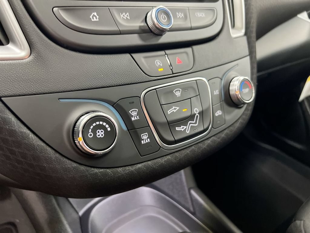 Used 2025 Chevrolet Malibu LS FWD image 15
