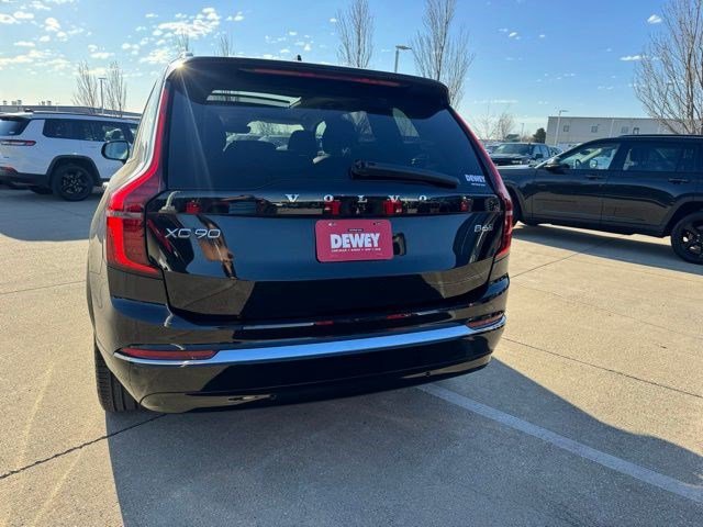 Used 2025 Volvo XC90 B6 Plus image 3