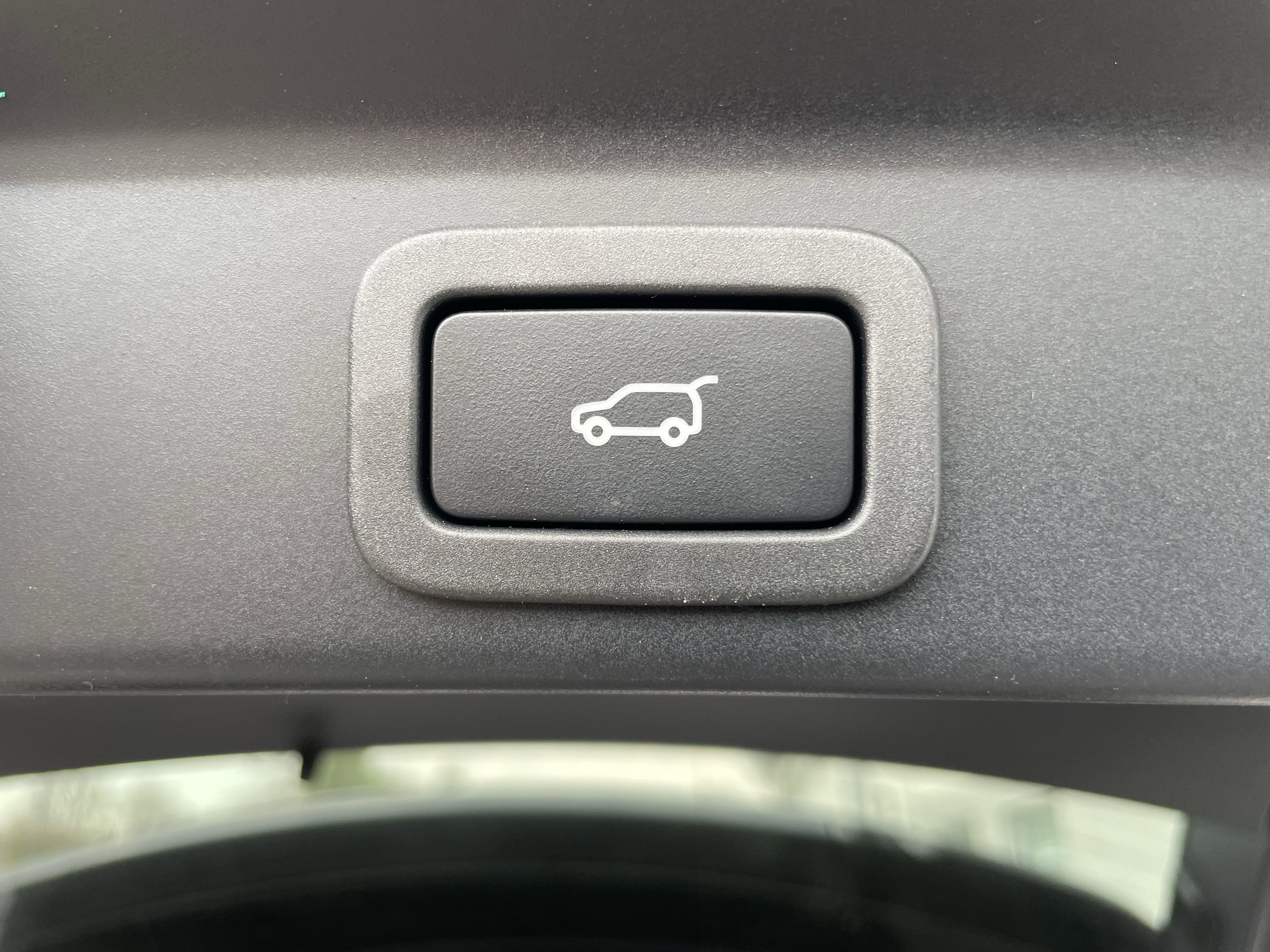 Used 2021 Jaguar F-PACE S image 38