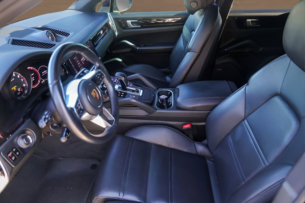 Used 2020 Porsche Cayenne E-Hybrid image 9