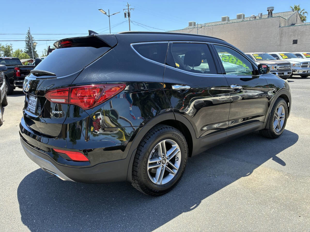 Used 2018 Hyundai Santa Fe Sport w/ 2.4L Value Package 02 FWD image 2