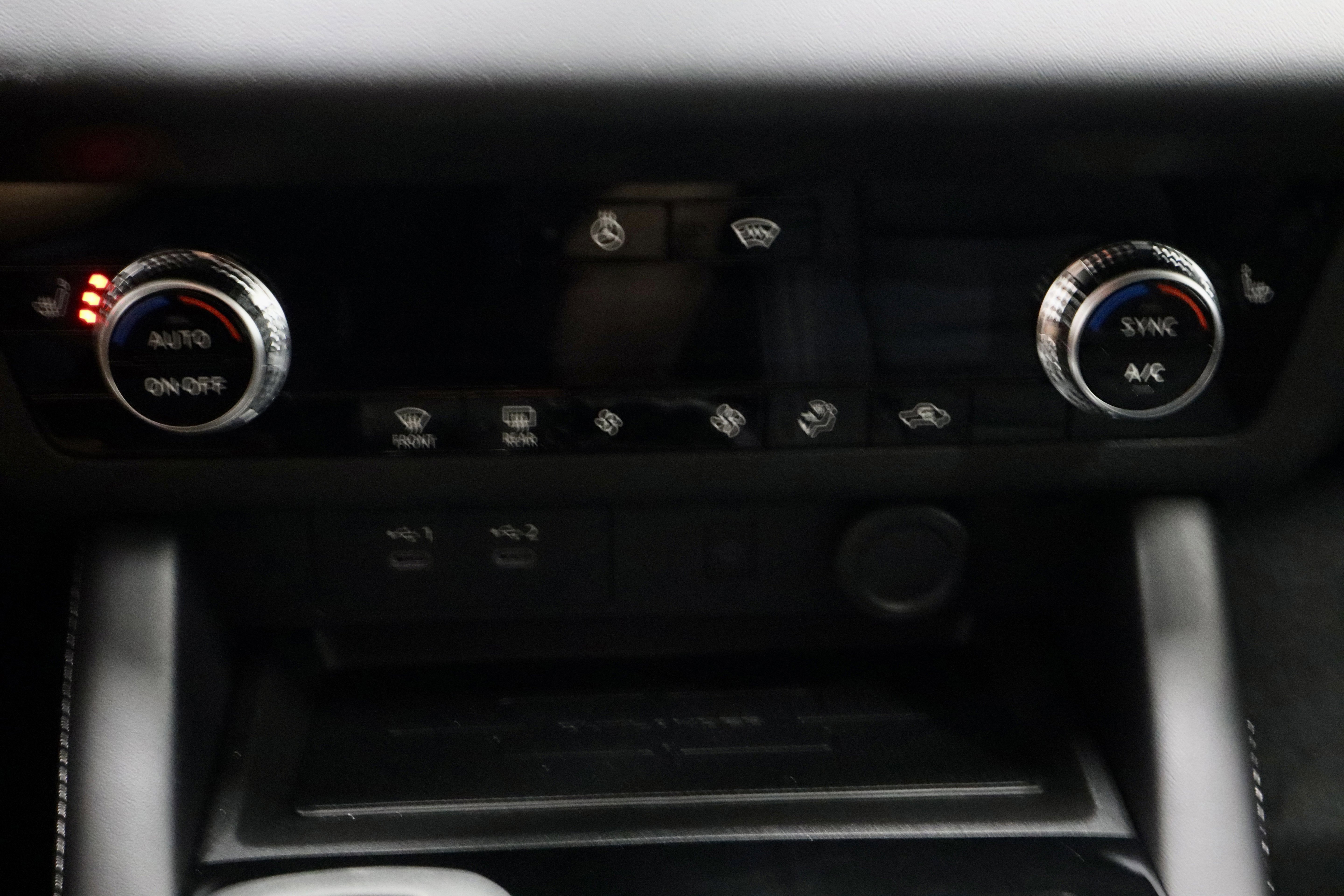 New 2026 Mitsubishi Outlander SE image 26