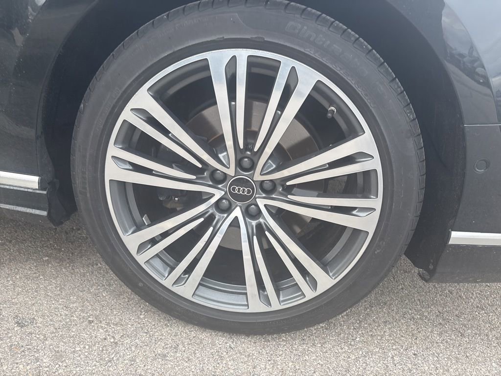 Used 2024 Audi A8 L 3.0T w/ Comfort Plus Package image 16