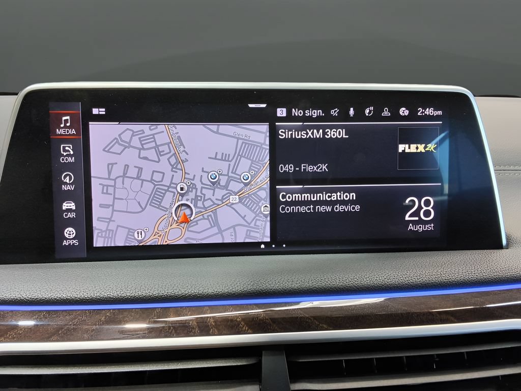 Used 2022 BMW 740i xDrive w/ M Sport Package AWD/4WD image 11
