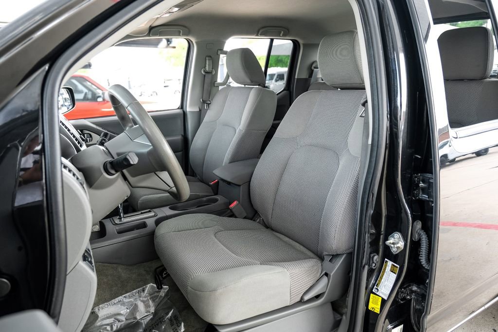 Used 2018 Nissan Frontier SV RWD image 29