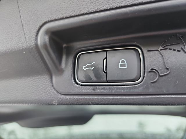 Used 2025 Ford Explorer Platinum w/ LUX Leather Package image 16