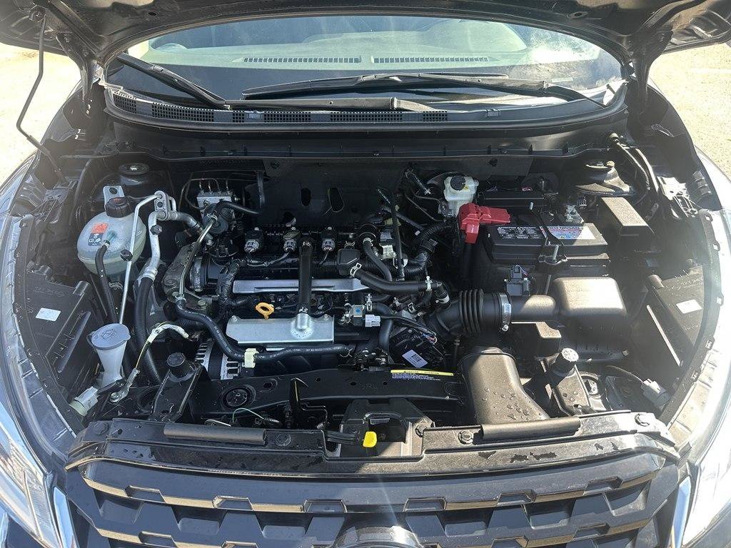 Used 2023 Nissan Kicks S FWD image 17