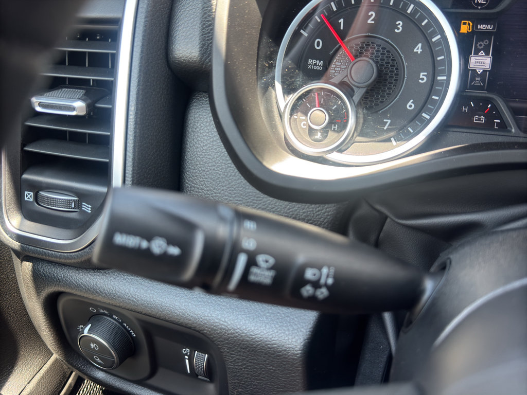 New 2026 RAM 1500 Express AWD/4WD image 29