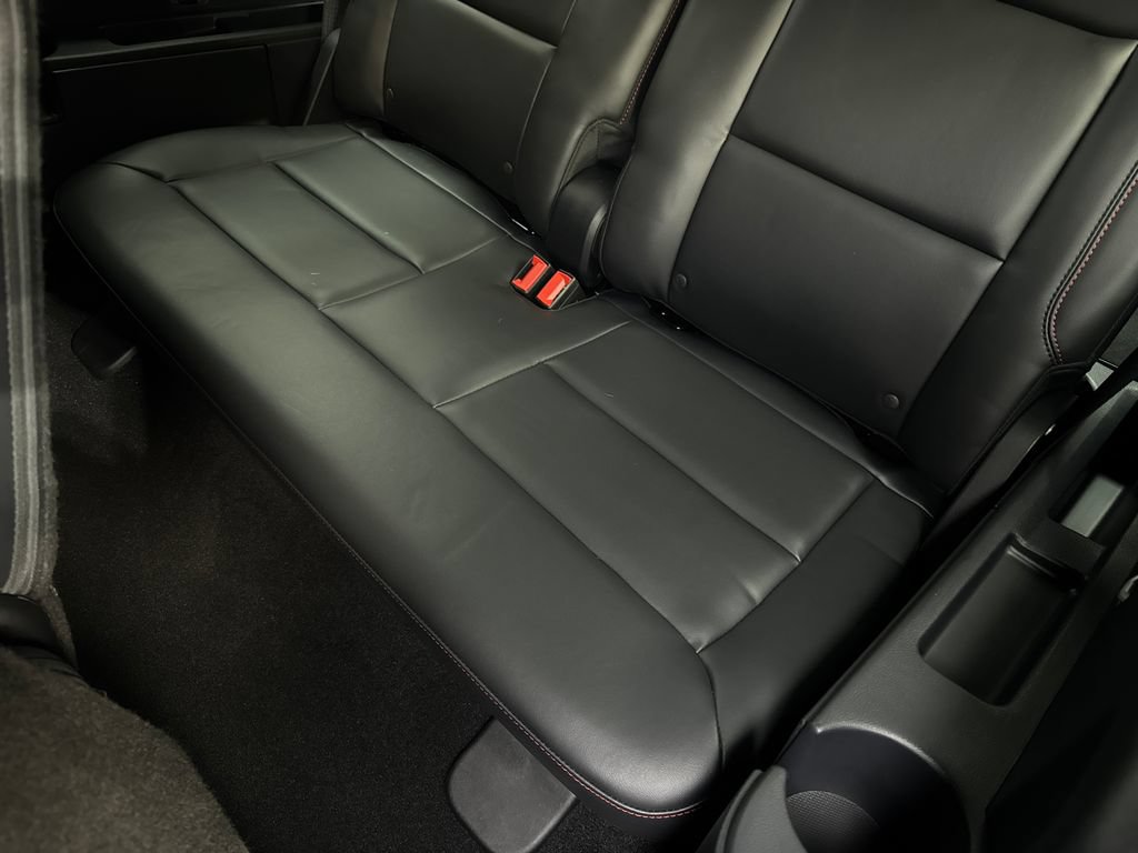 Used 2025 Ford Explorer ST-Line w/ Premium Package RWD image 34