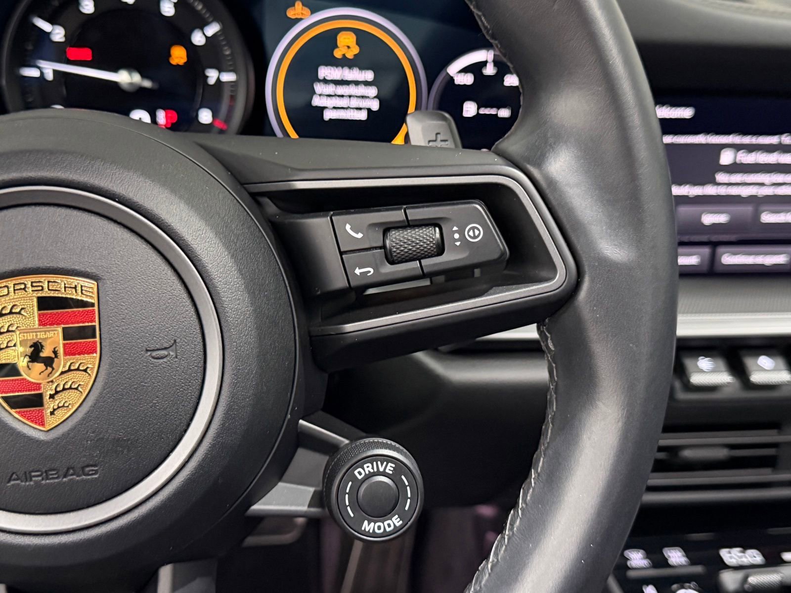 Used 2023 Porsche 911 Carrera w/ Premium Package image 31