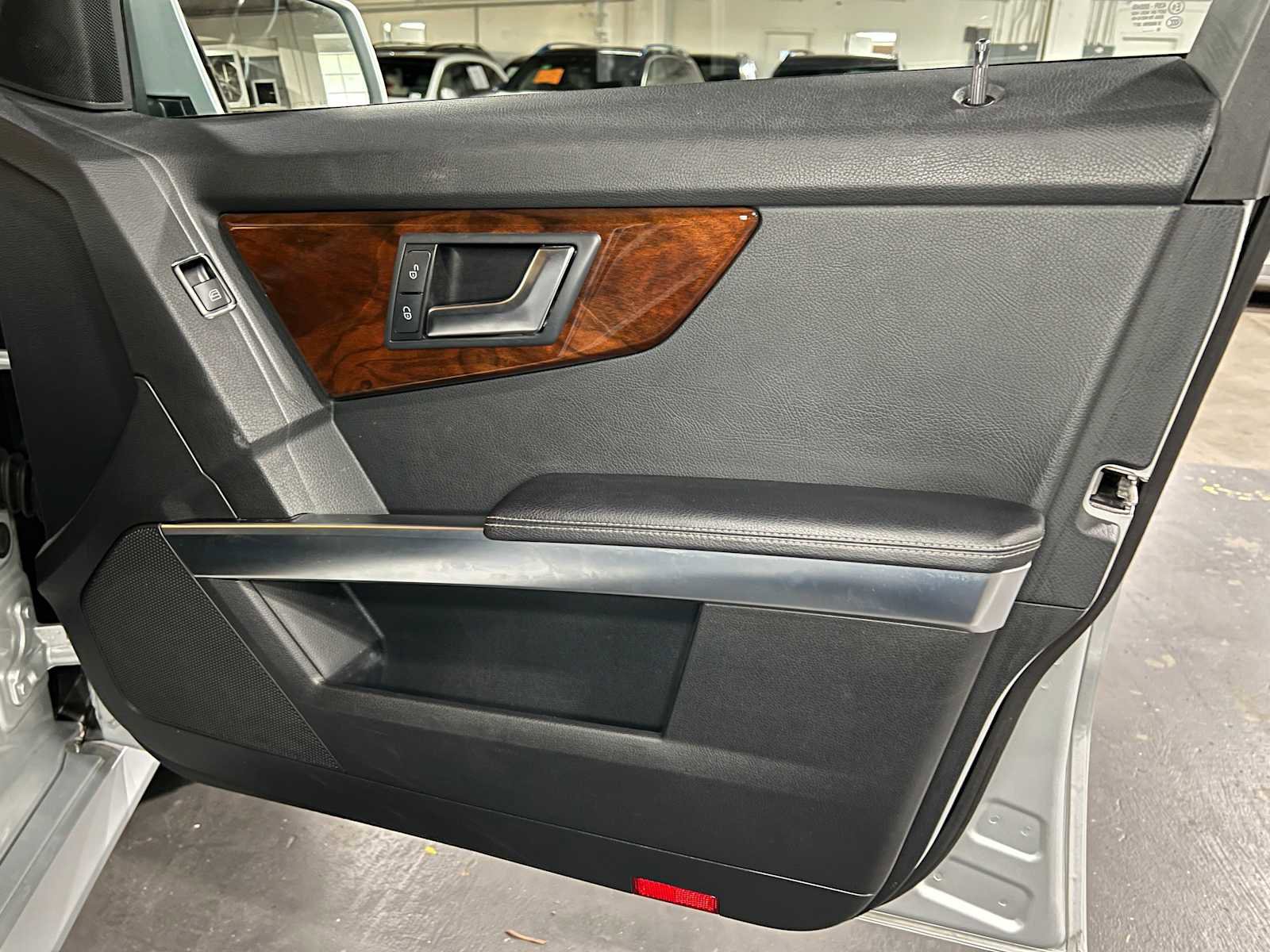 Used 2014 Mercedes-Benz GLK 350 4MATIC image 10