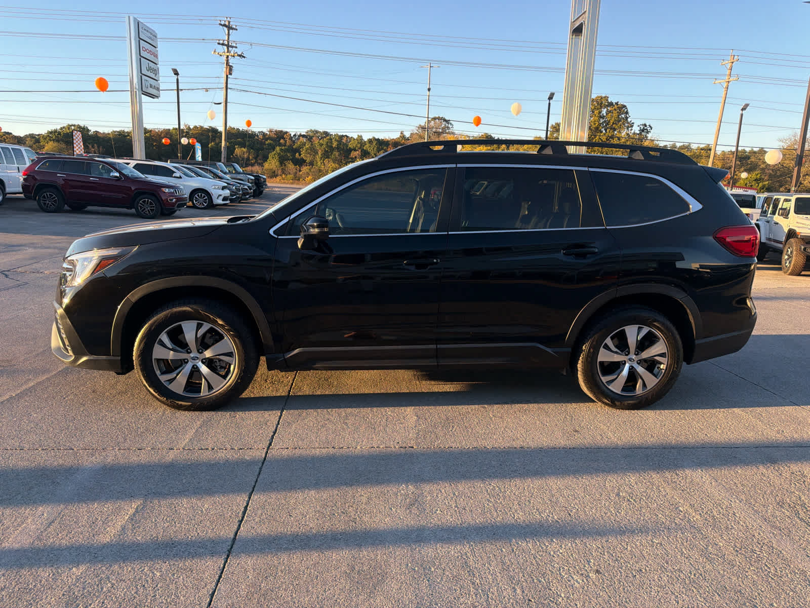 Used 2023 Subaru Ascent Premium w/ Convenience Package AWD/4WD image 5
