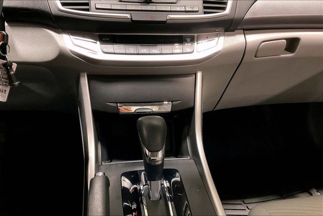 Used 2015 Honda Accord LX image 32