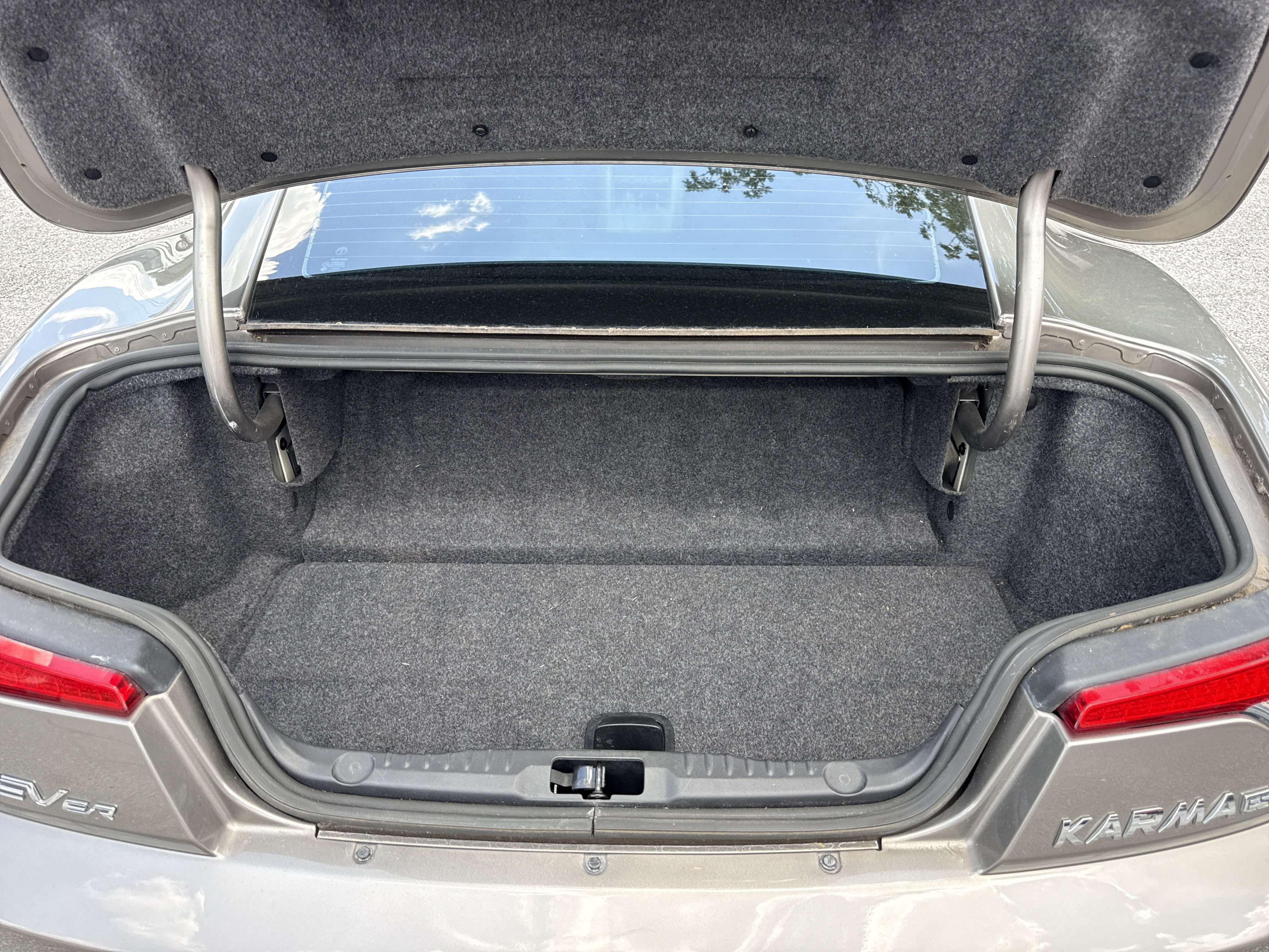 Used 2012 Fisker Karma EcoSport RWD image 25