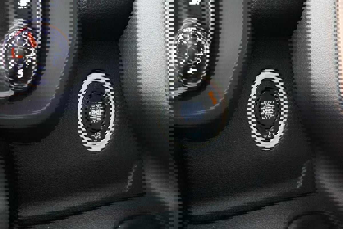 Used 2024 RAM 2500 Big Horn w/ Bed Utility Group image 17