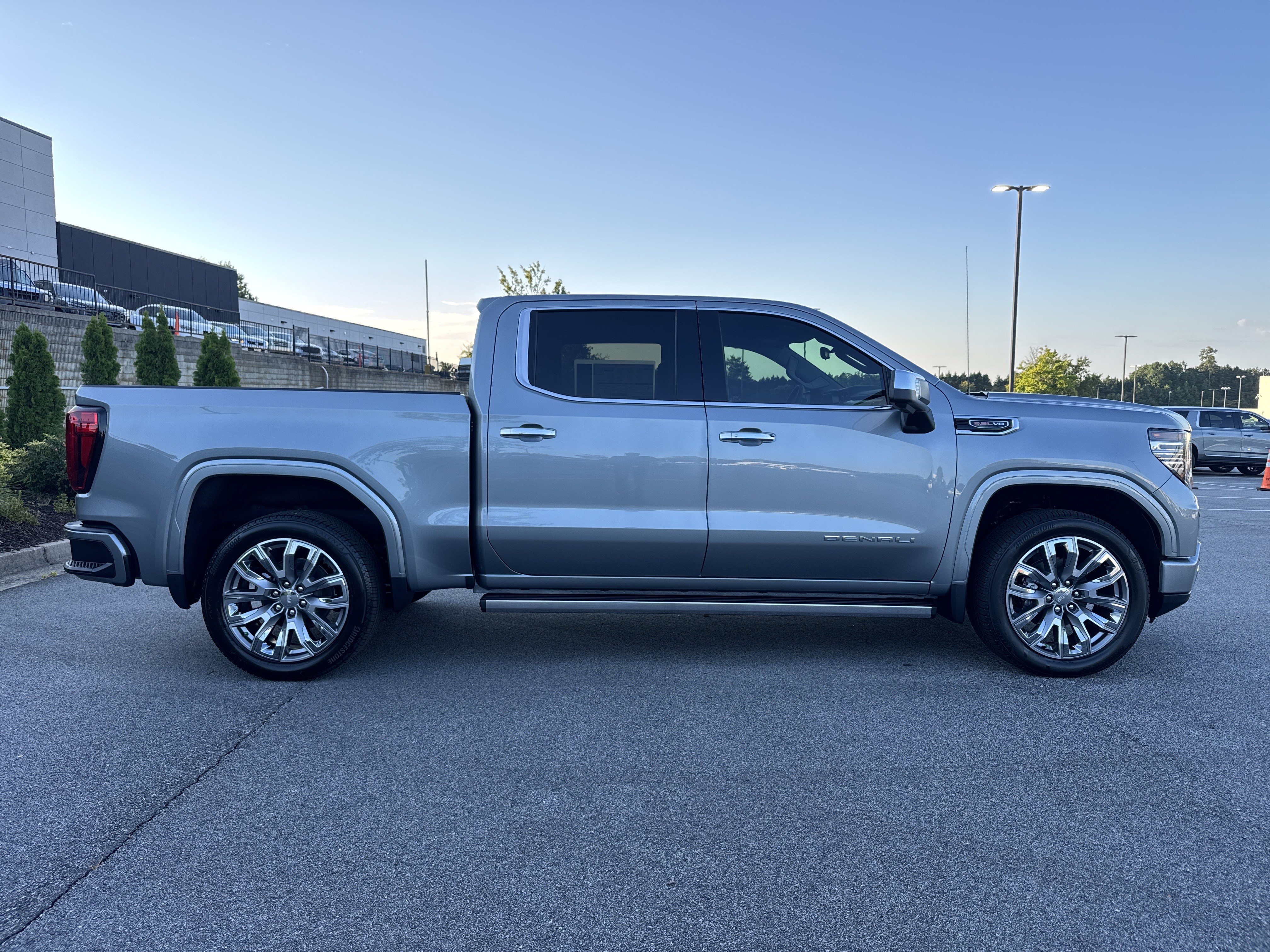 New 2026 GMC Sierra 1500 Denali w/ Denali Reserve Package AWD/4WD image 11
