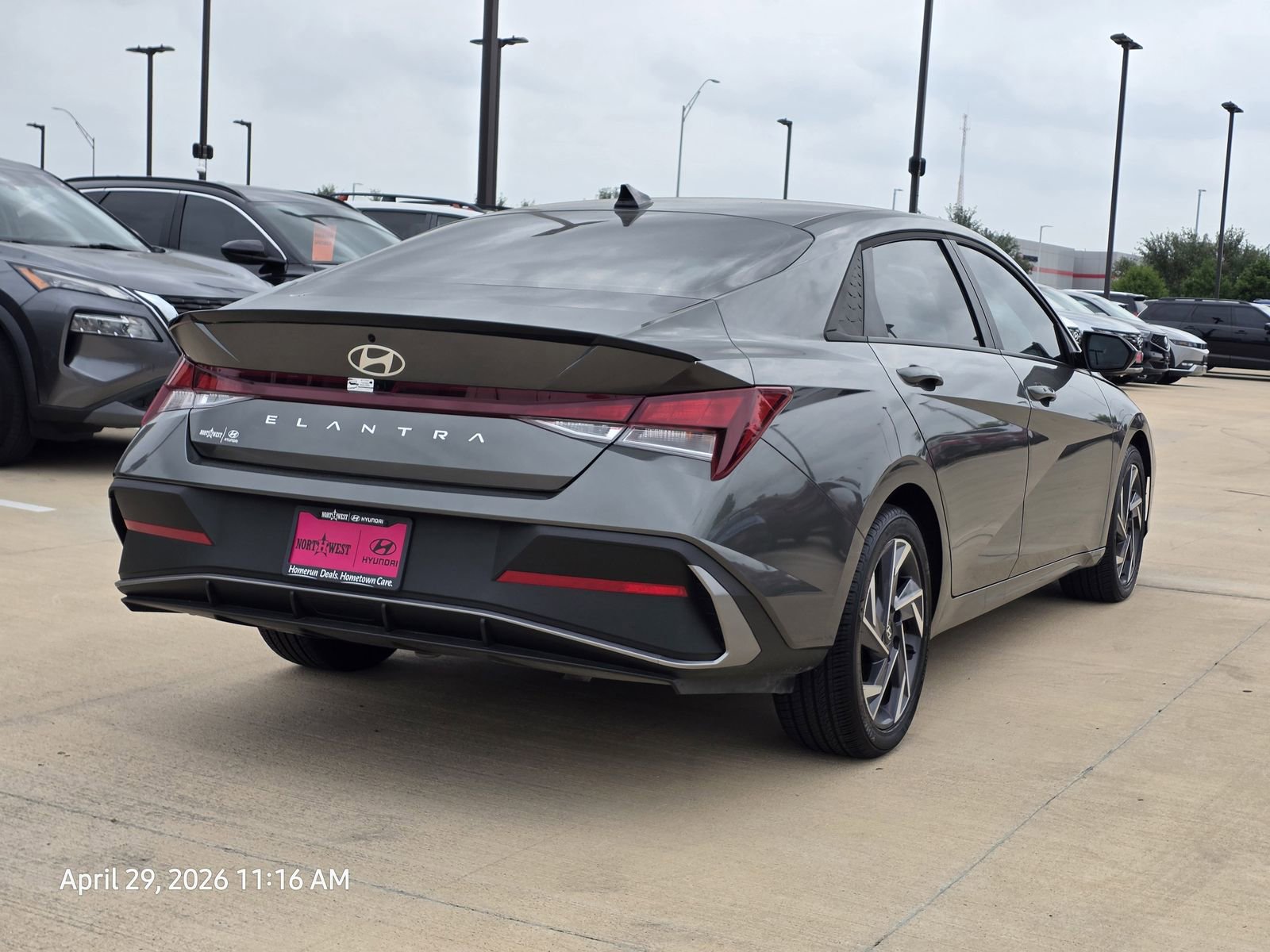 Certified 2025 Hyundai Elantra Sport FWD image 6