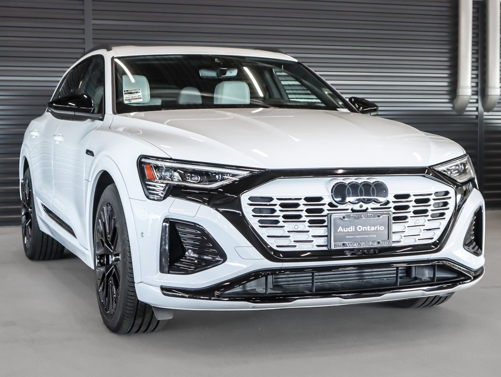 Used 2024 Audi Q8 e-tron Prestige w/ Prestige Package image 10