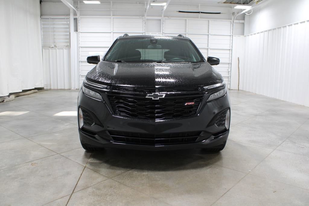 Used 2024 Chevrolet Equinox RS w/ RS Leather Package image 3