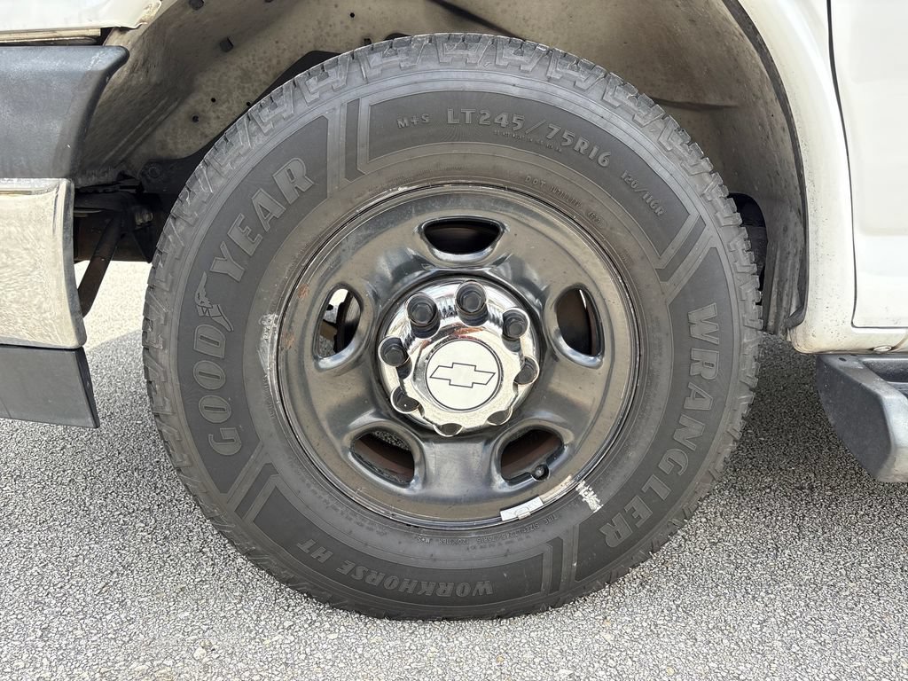 Used 2019 Chevrolet Express 3500 LT w/ LT Preferred Equipment Group RWD image 10