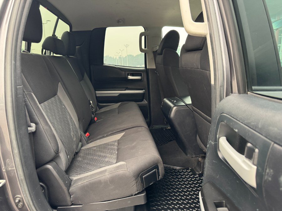 Used 2016 Toyota Tundra SR5 AWD/4WD image 17