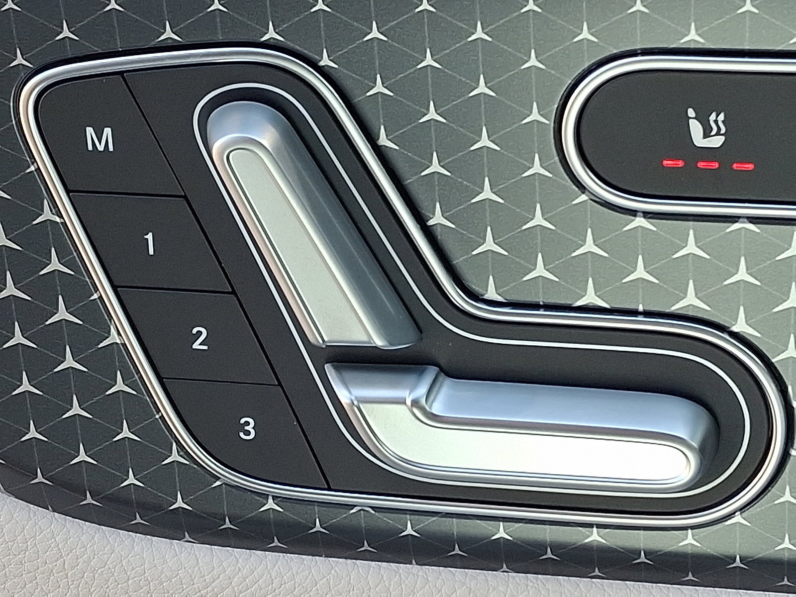 New 2026 Mercedes-Benz GLB 250 4MATIC image 20
