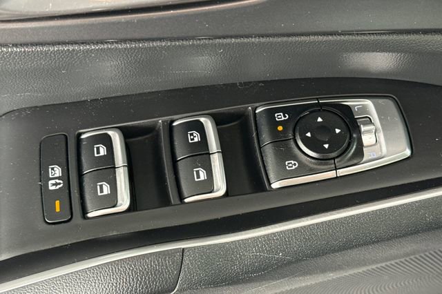 Certified 2024 Kia Sorento S w/ Panoramic Sunroof Package image 14