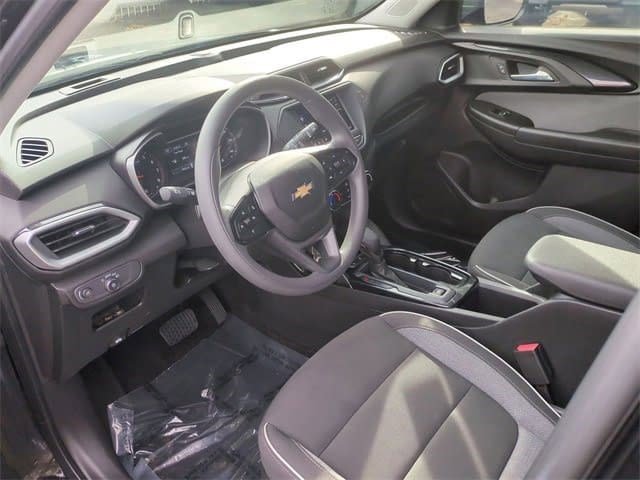 Used 2023 Chevrolet TrailBlazer LS image 9