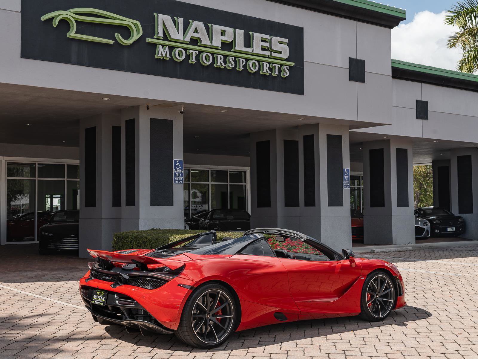 Used 2020 McLaren 720S Performance RWD image 37