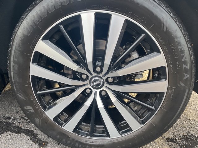 Certified 2023 Nissan Pathfinder Platinum w/ Lighting Package (N93) image 10