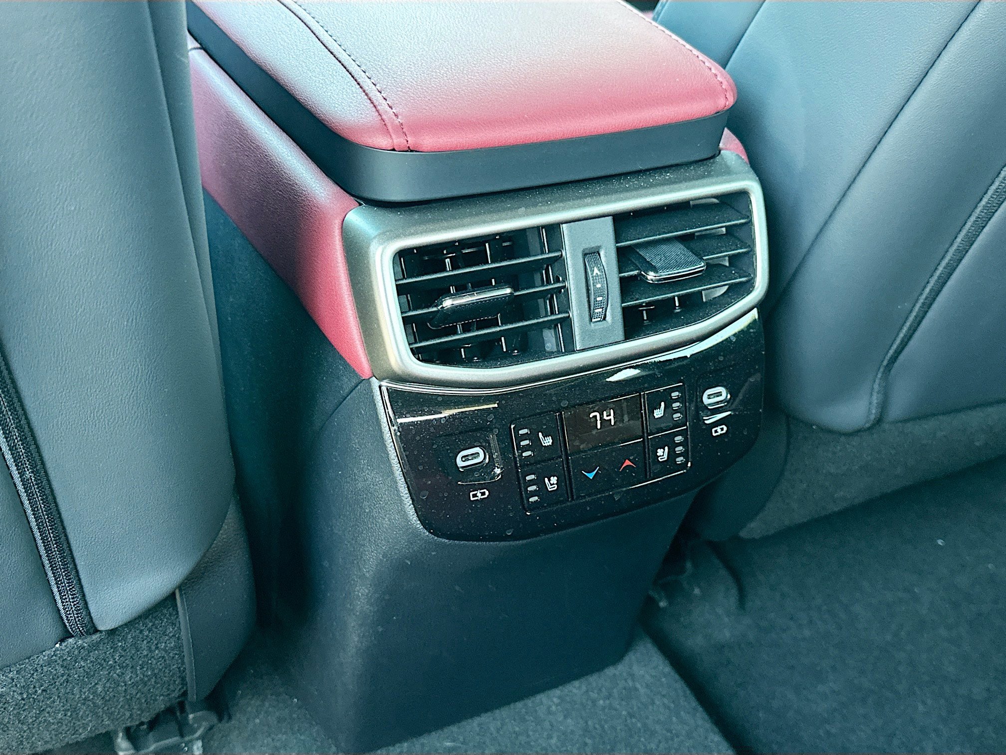 Used 2024 Lexus RX 500h F Sport image 25