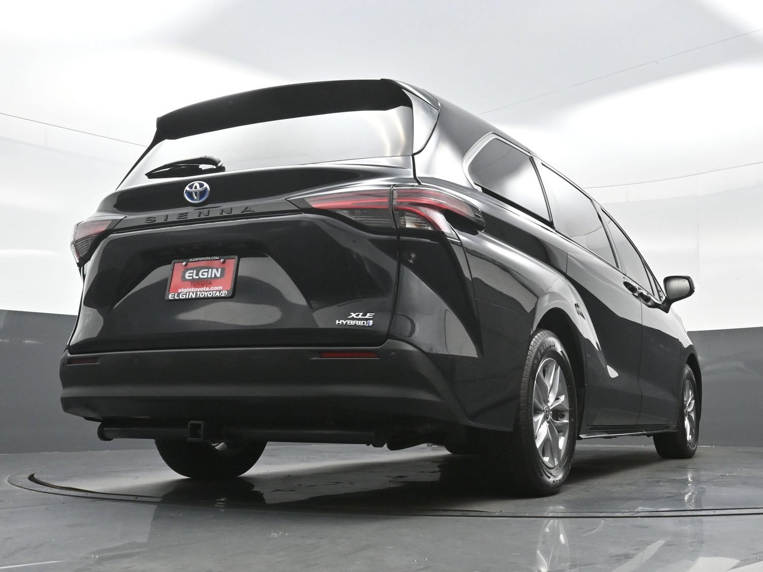 Used 2022 Toyota Sienna XLE FWD image 33