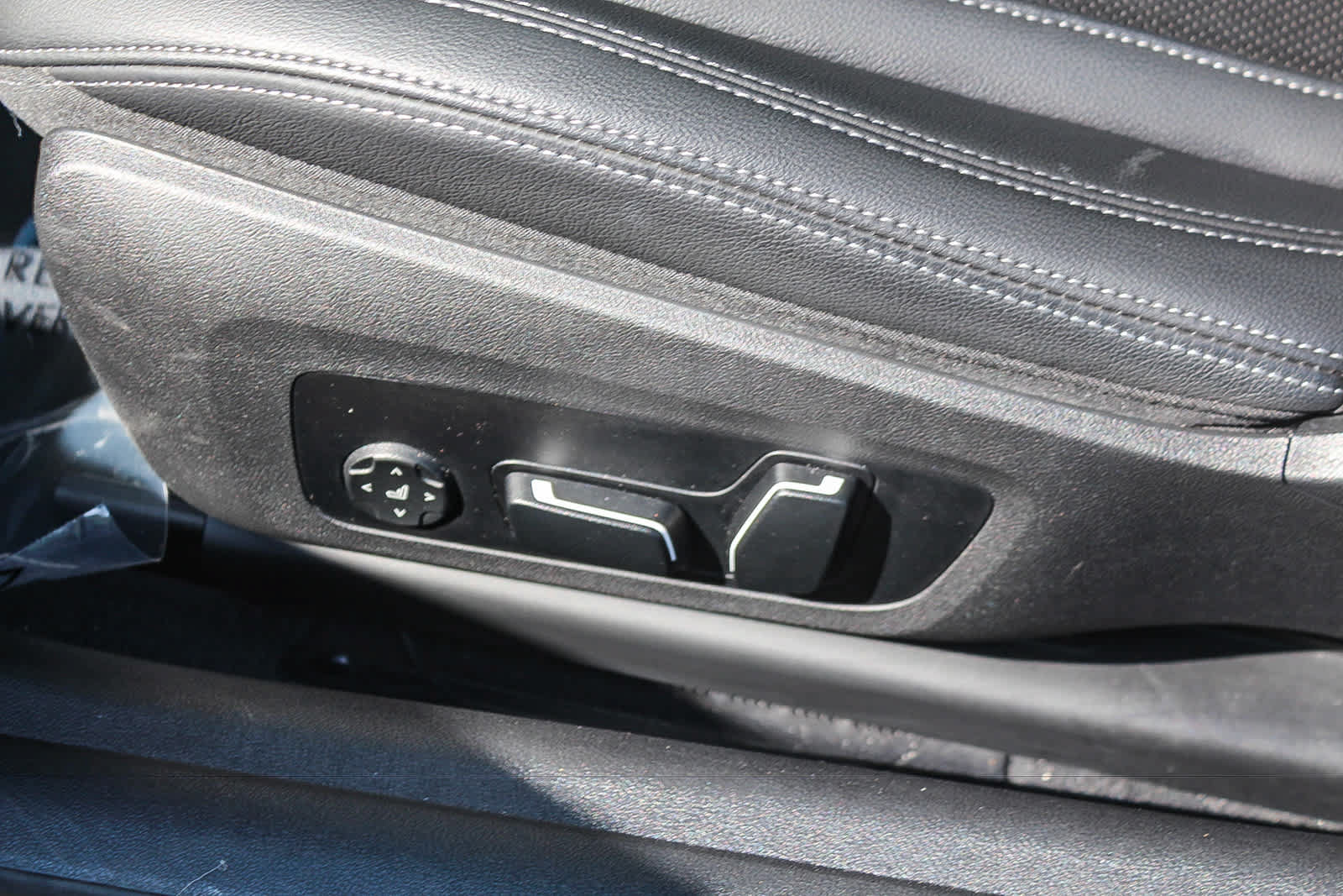 Used 2025 BMW 430i Coupe w/ M Sport Package RWD image 19