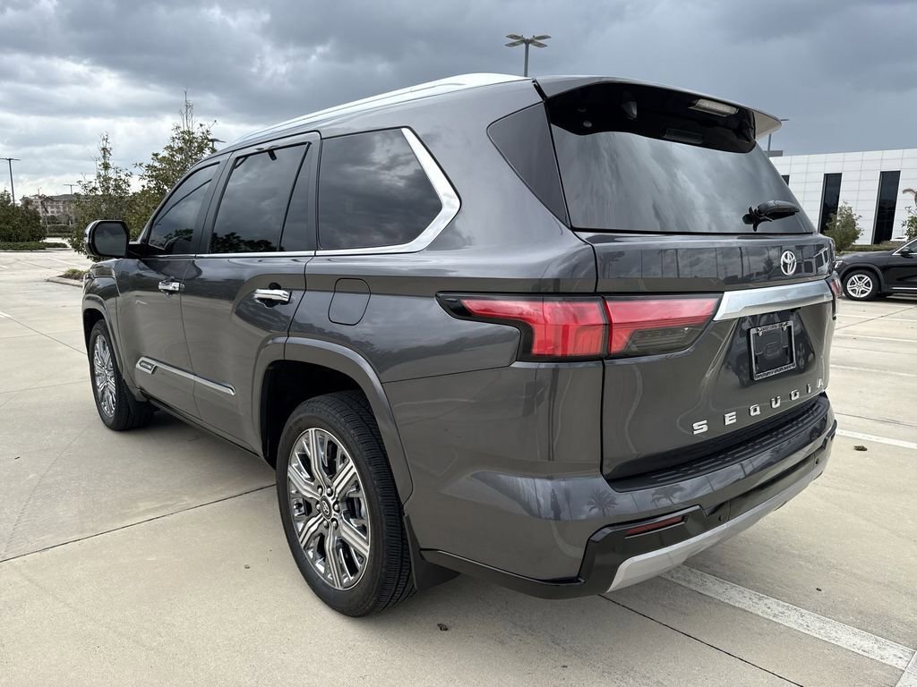 Used 2025 Toyota Sequoia Capstone image 10