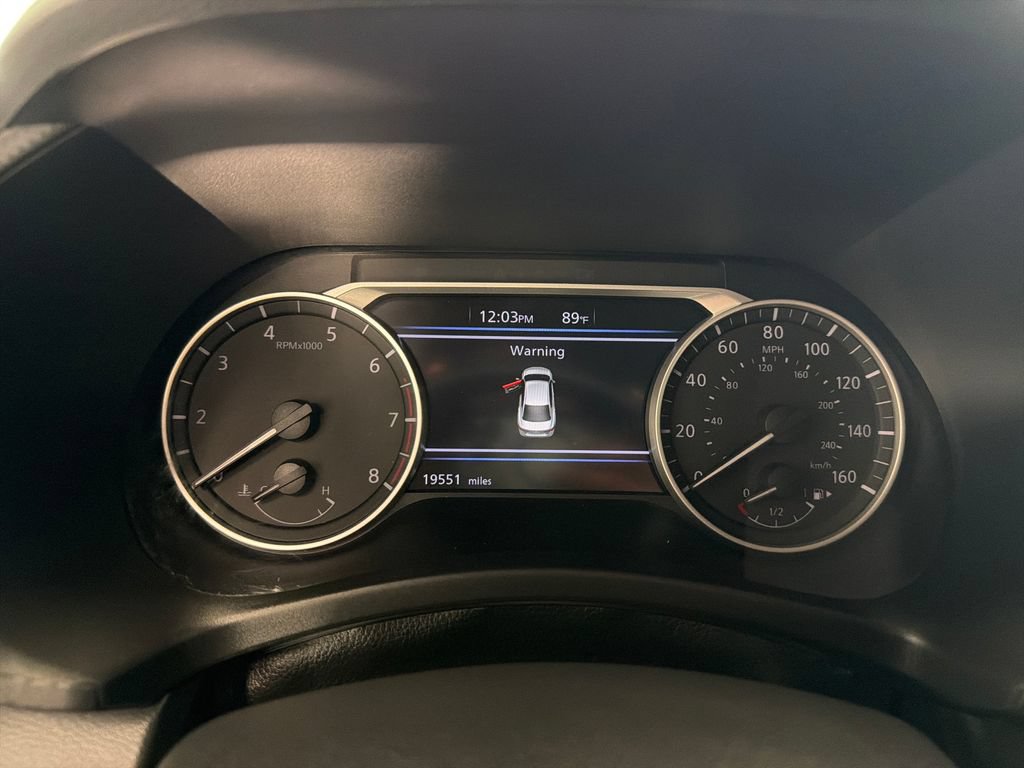 Used 2025 Nissan Sentra SR FWD image 17